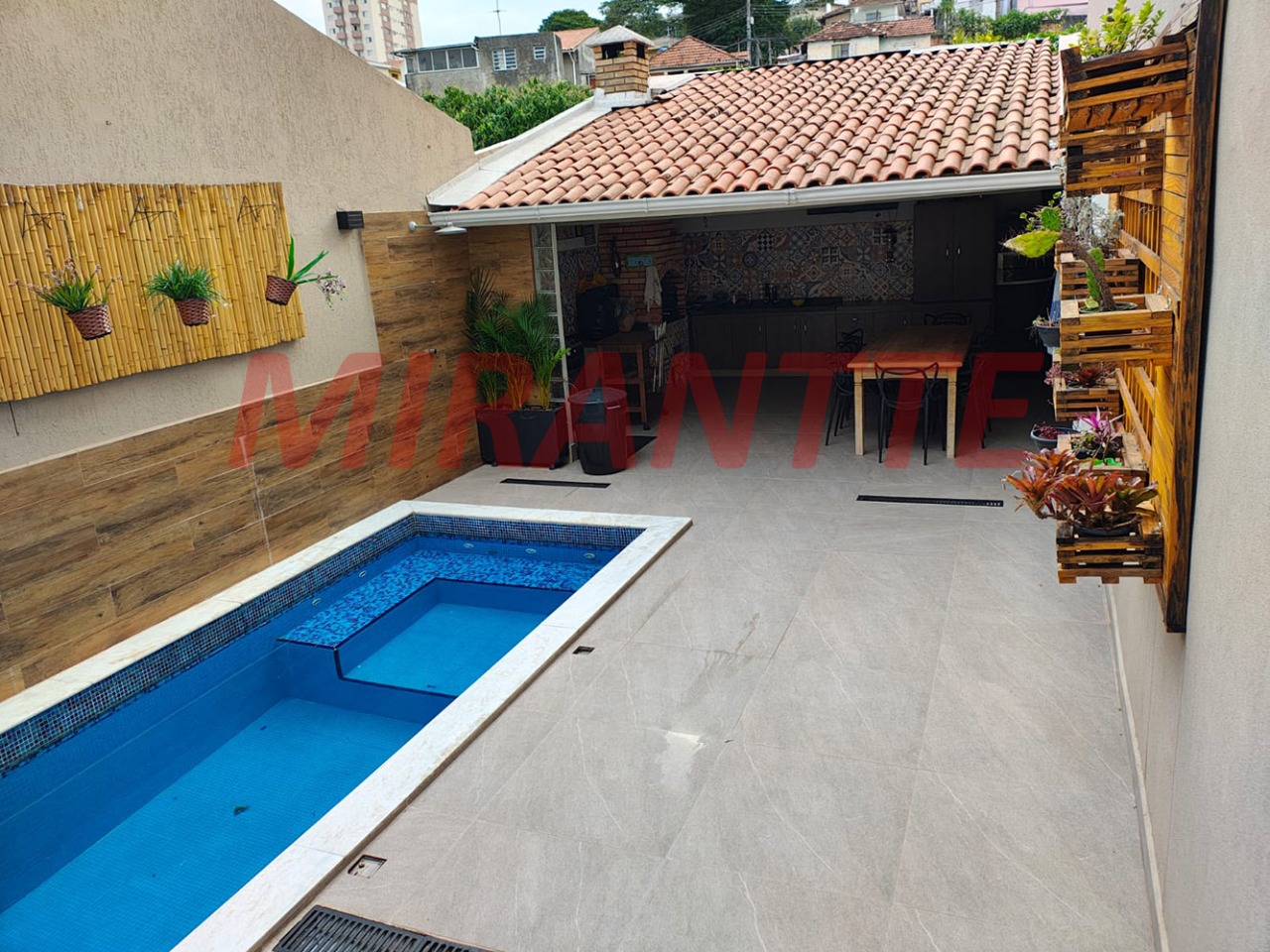 Sobrado de 200m² com 3 quartos em Mandaqui