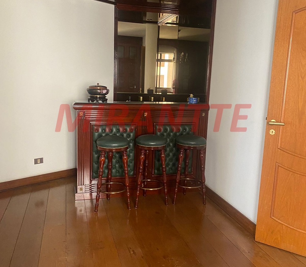 Apartamento de 260m² com 4 quartos em Santana