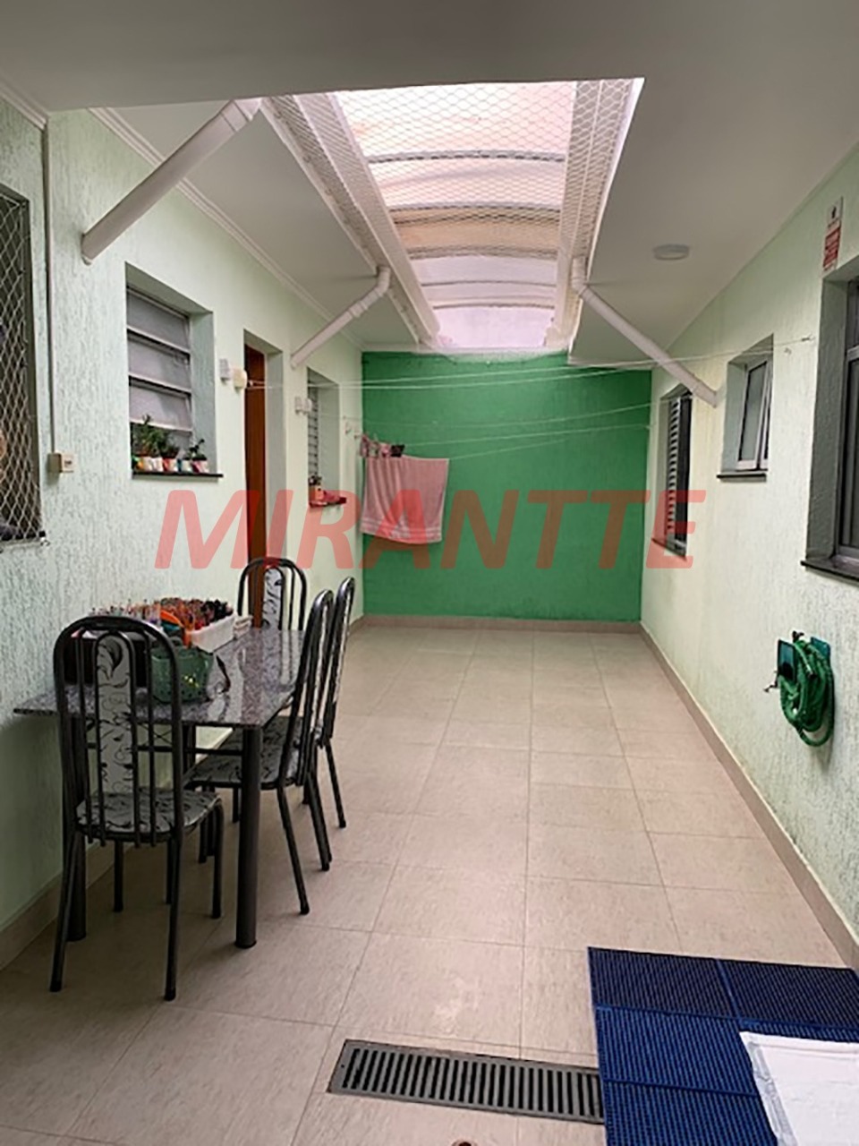 Casa terrea de 180m² com 2 quartos em Vila Aurora