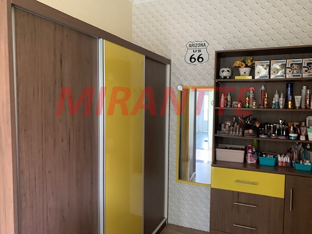 Casa terrea de 180m² com 2 quartos em Vila Aurora