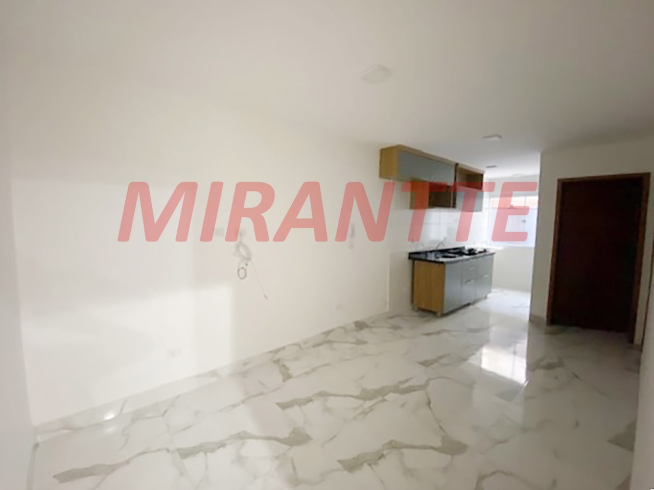Cond. fechado de 35m² com 1 quartos em Vila Roque