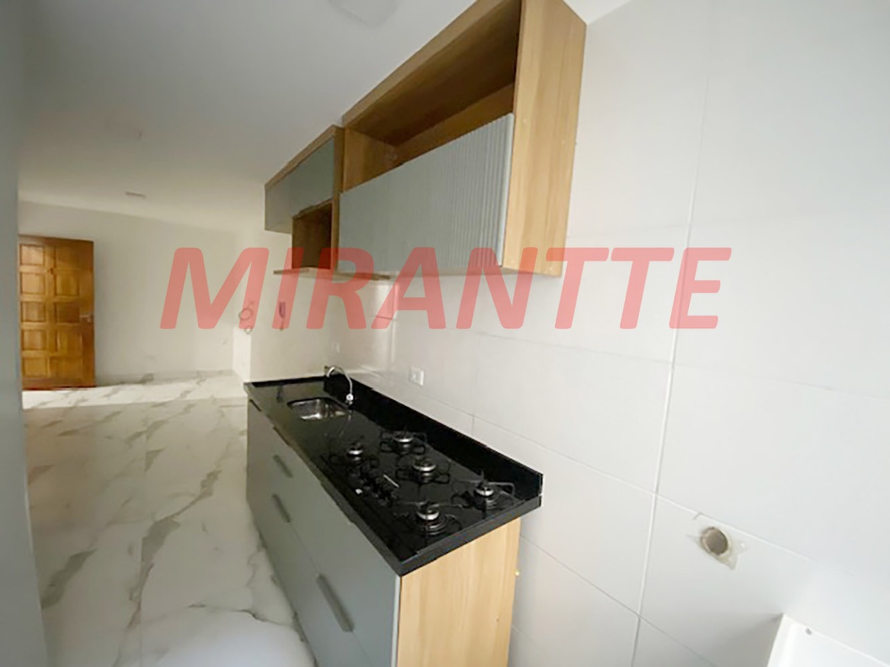 Cond. fechado de 35m² com 1 quartos em Vila Roque