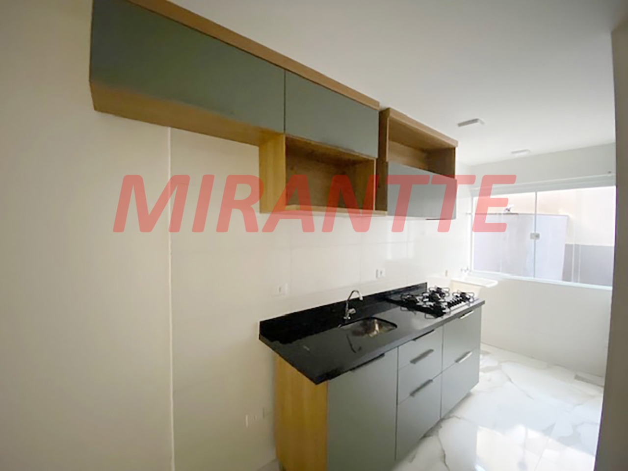 Cond. fechado de 35m² com 1 quartos em Vila Roque