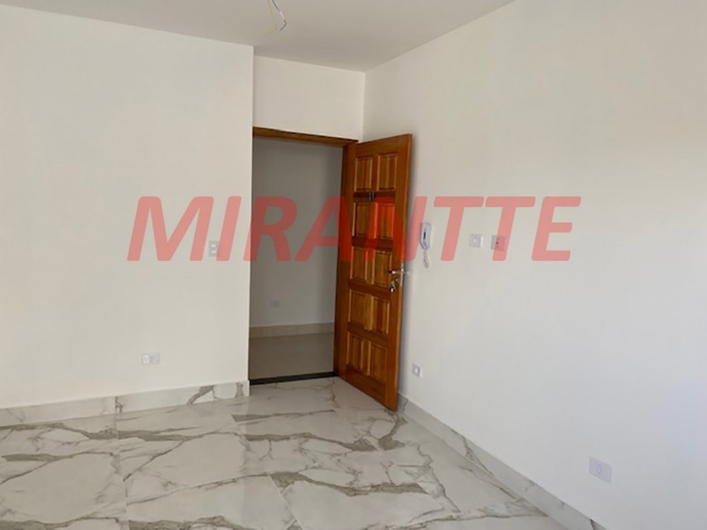 Cond. fechado de 35m² com 1 quartos em Vila Roque