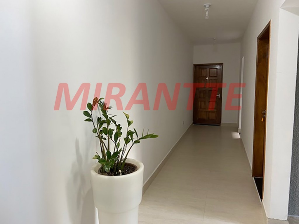 Cond. fechado de 35m² com 1 quartos em Vila Roque