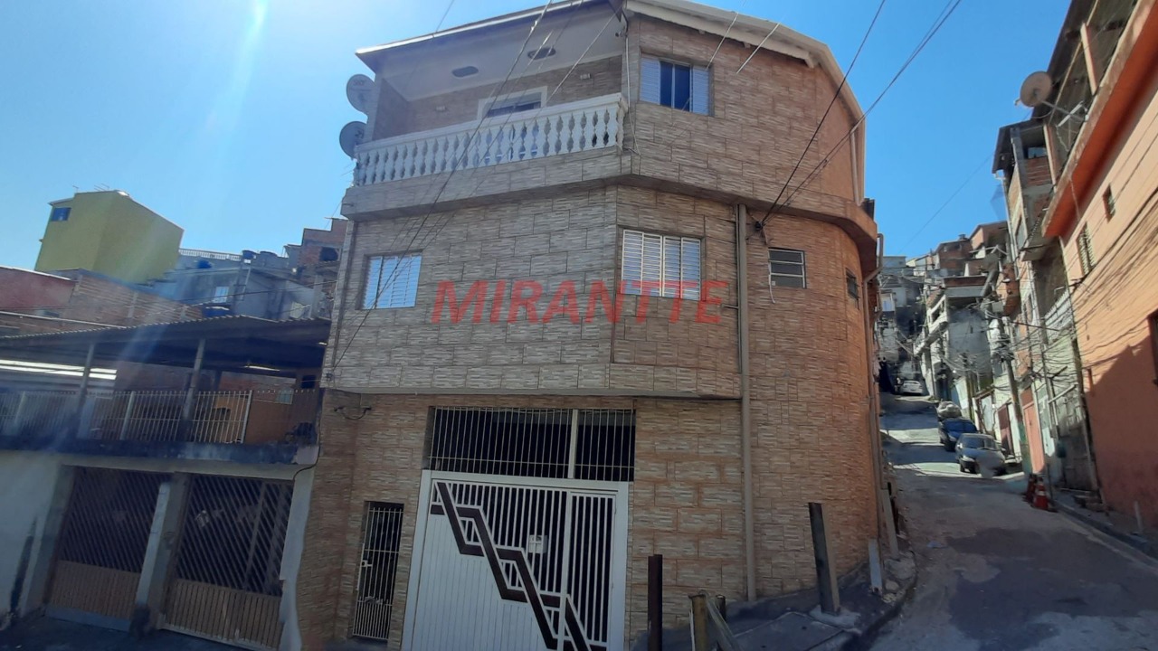 Sobrado de 300m² com 15 quartos em Vila Zat