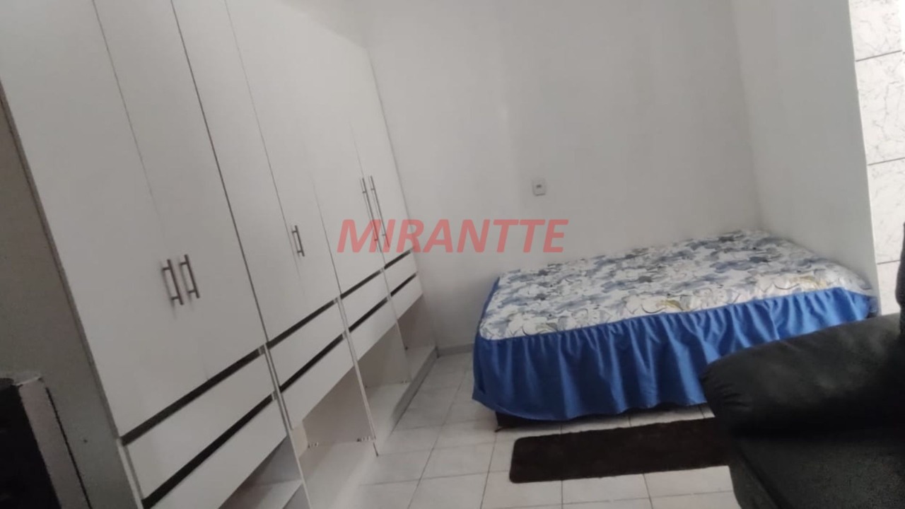 Sobrado de 300m² com 15 quartos em Vila Zat