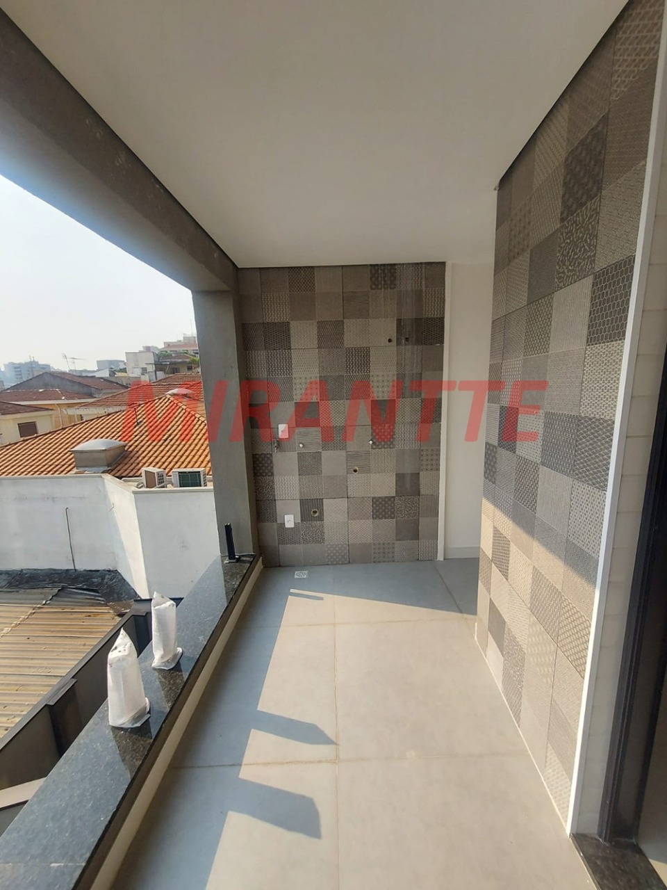 Sobrado de 212m² com 3 quartos em Parada Inglesa