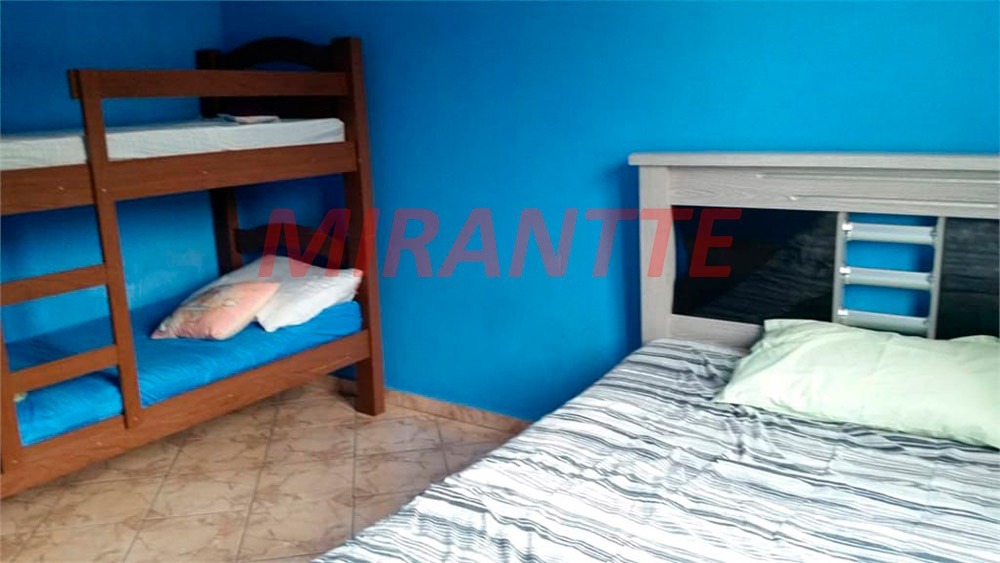 Sobrado de 200m² com 4 quartos em Parada Inglesa