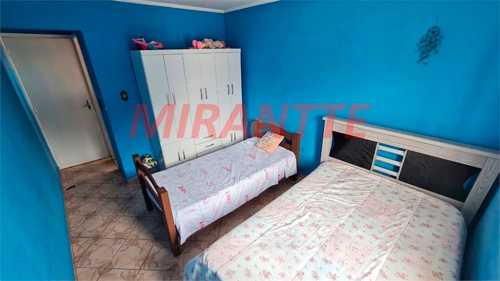 Sobrado de 200m² com 4 quartos em Parada Inglesa