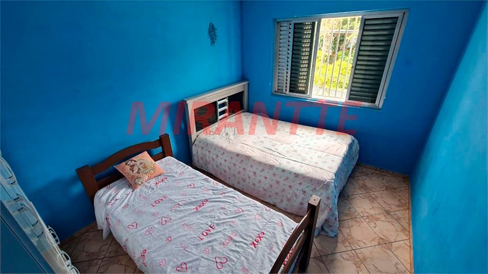 Sobrado de 200m² com 4 quartos em Parada Inglesa