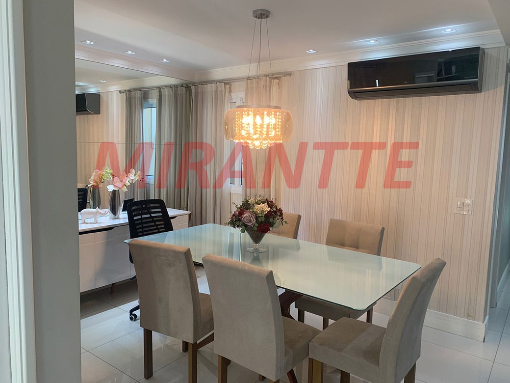 Cond. fechado de 350m² com 4 quartos em Tremembe