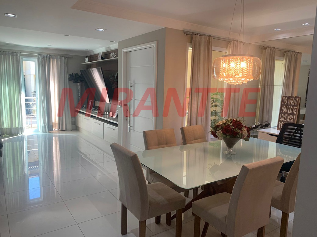 Cond. fechado de 350m² com 4 quartos em Tremembe