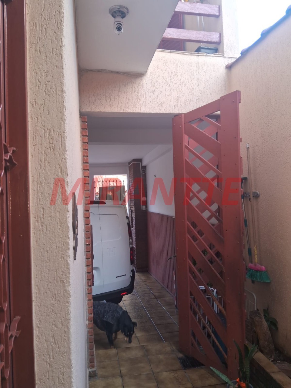 Sobrado de 250m² com 2 quartos em Vila Sirena