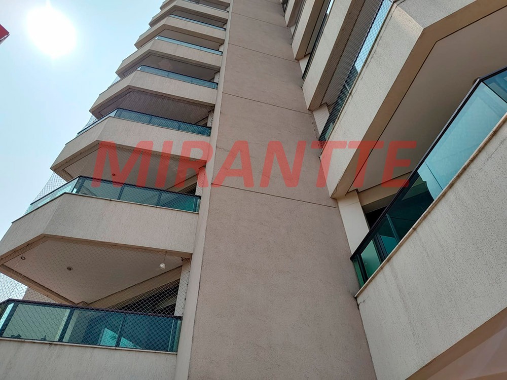 Apartamento de 158m² com 4 quartos em Água Fria