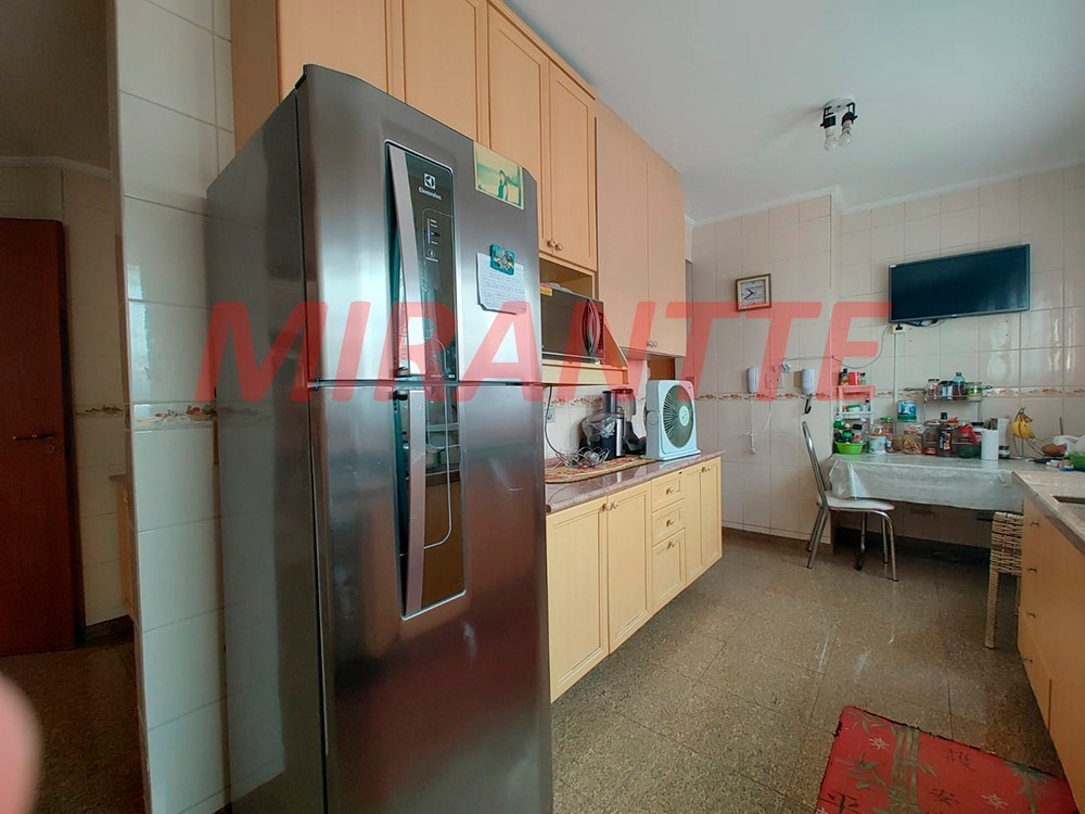 Apartamento de 158m² com 4 quartos em Água Fria