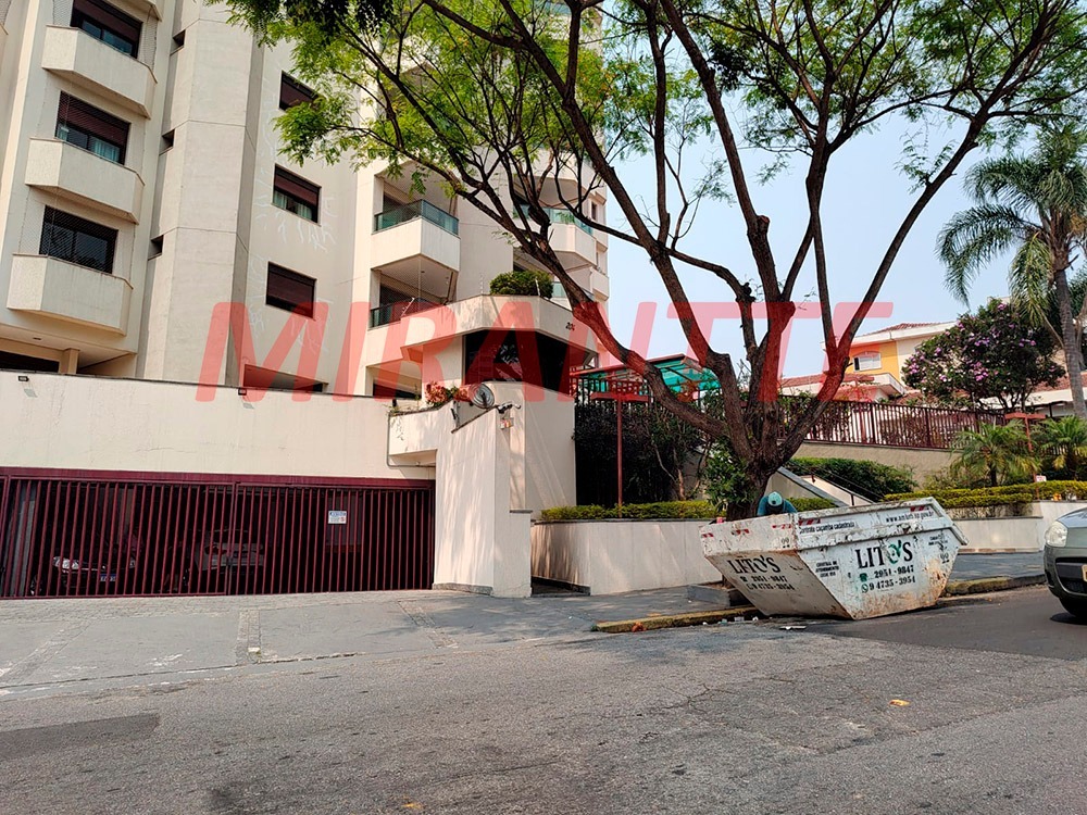 Apartamento de 158m² com 4 quartos em Água Fria