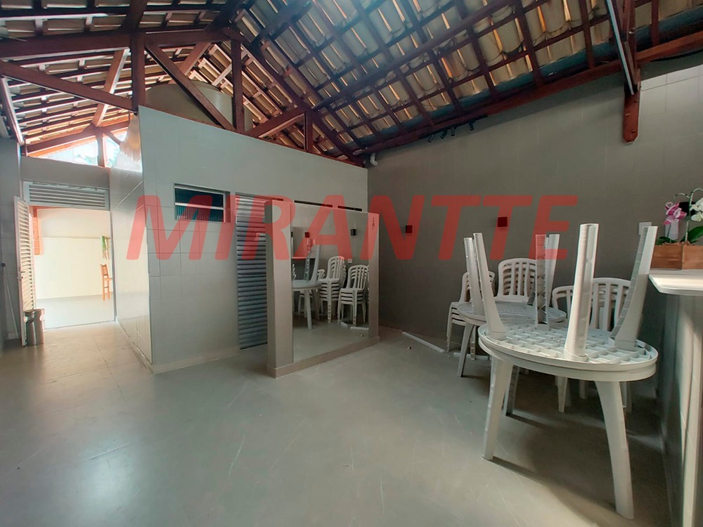 Apartamento de 158m² com 4 quartos em Água Fria