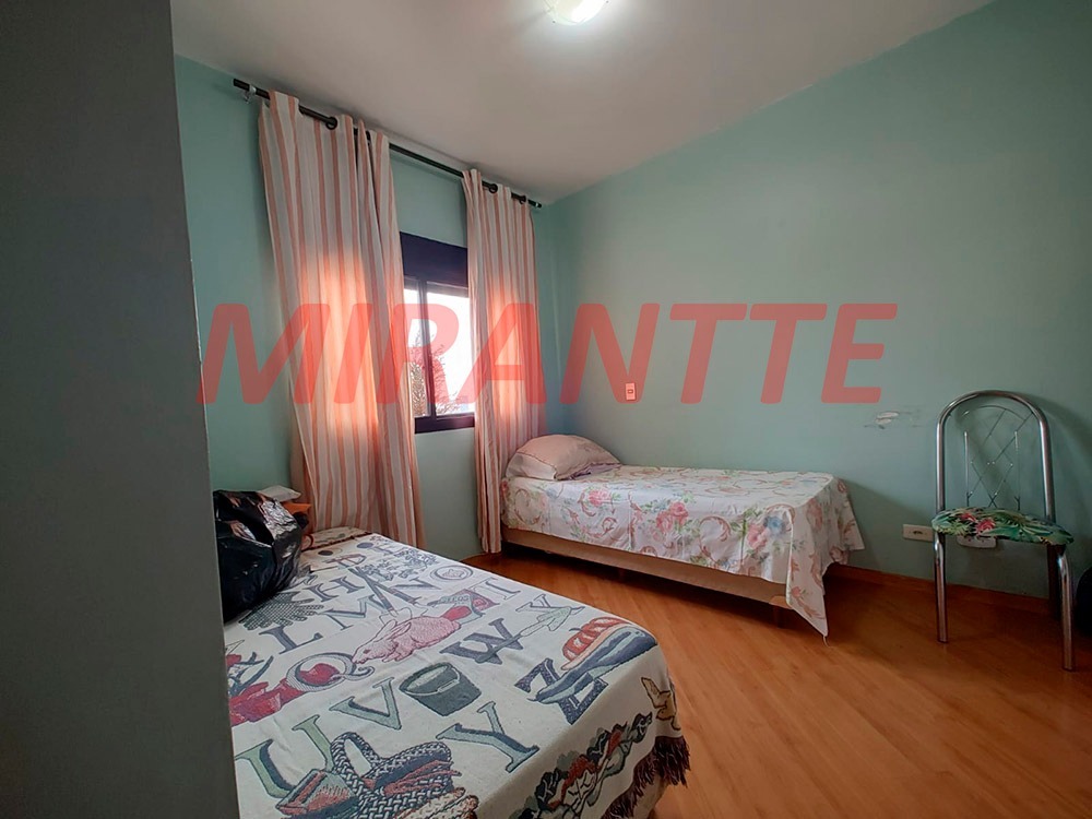 Apartamento de 158m² com 4 quartos em Água Fria