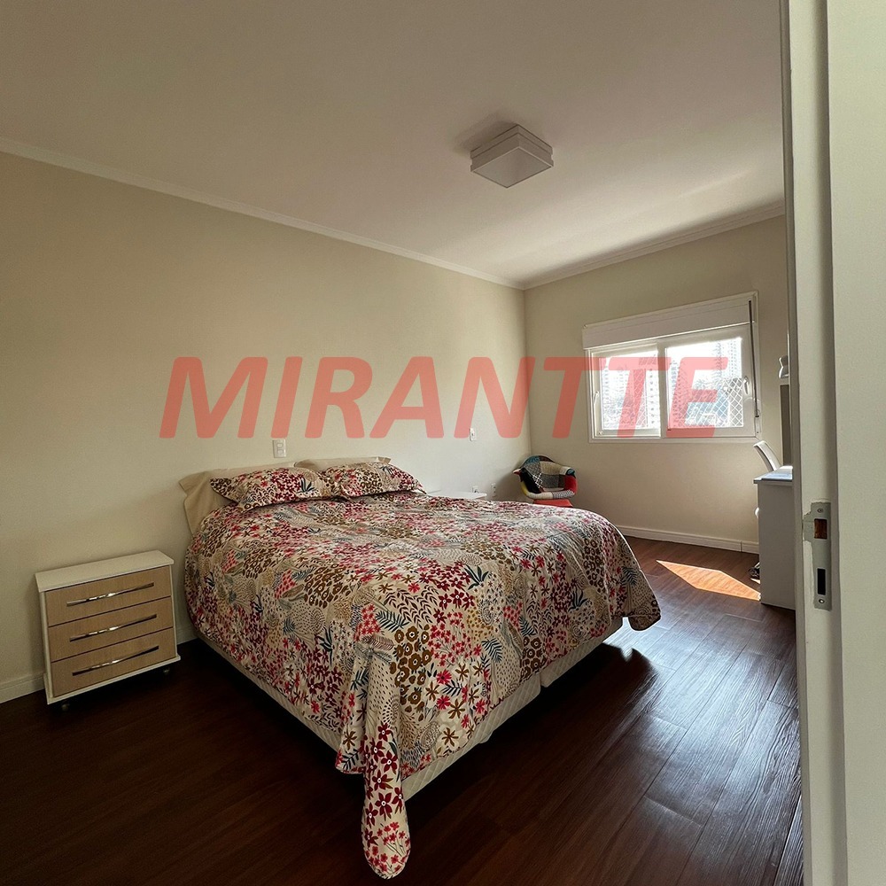 Casa terrea de 494m² com 3 quartos em Santana