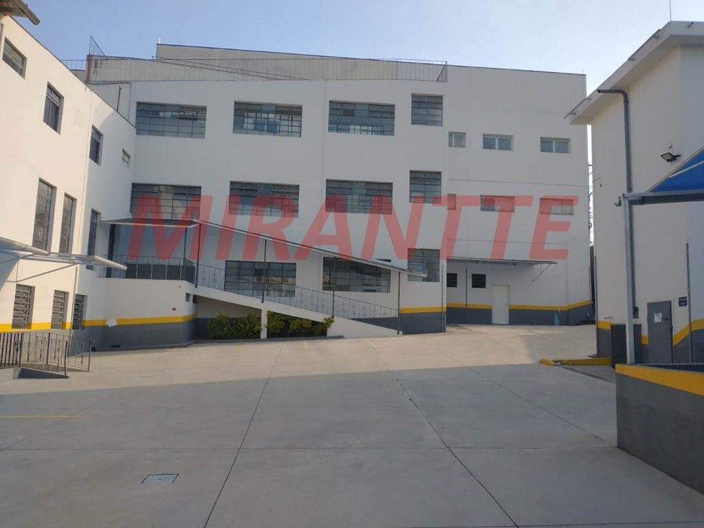Comercial de 3500m² em Imirim