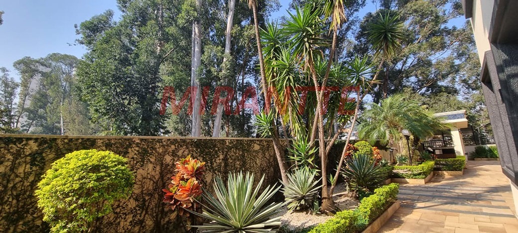 Apartamento de 165m² com 3 quartos em Santa Teresinha