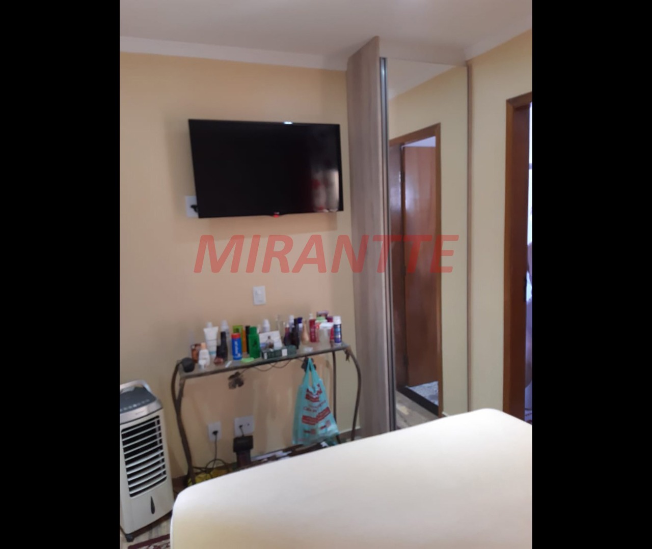 Cond. fechado de 70m² com 2 quartos em Vila Gustavo