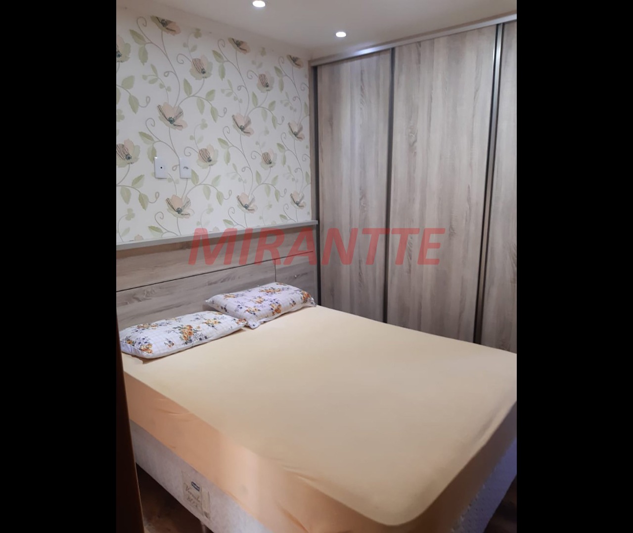 Cond. fechado de 70m² com 2 quartos em Vila Gustavo