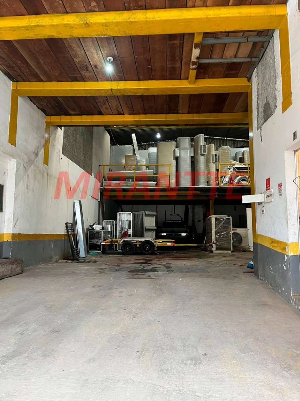 Galpao de 250m² em Parque Casa De Pedra