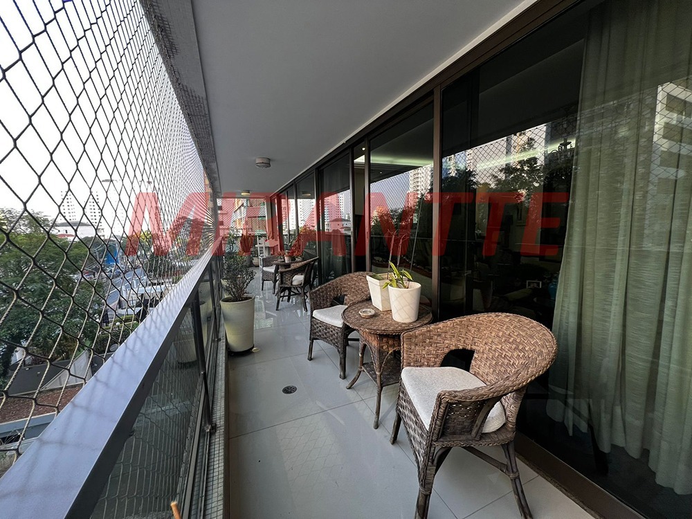Apartamento de 329m² com 4 quartos em Santana