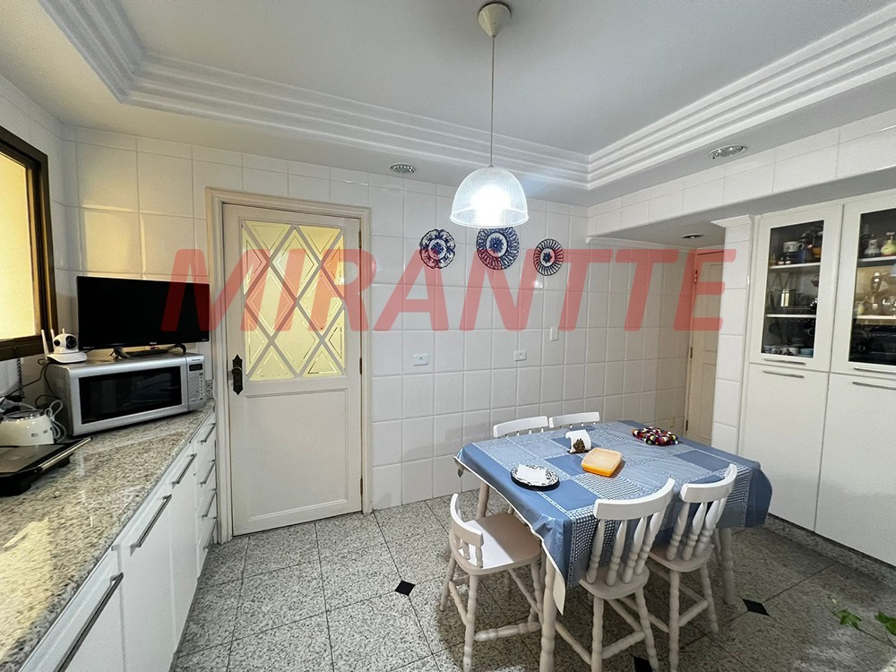 Apartamento de 329m² com 4 quartos em Santana