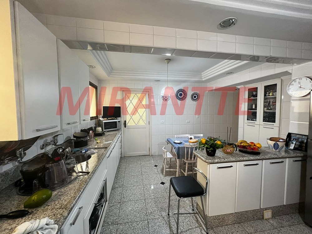 Apartamento de 329m² com 4 quartos em Santana