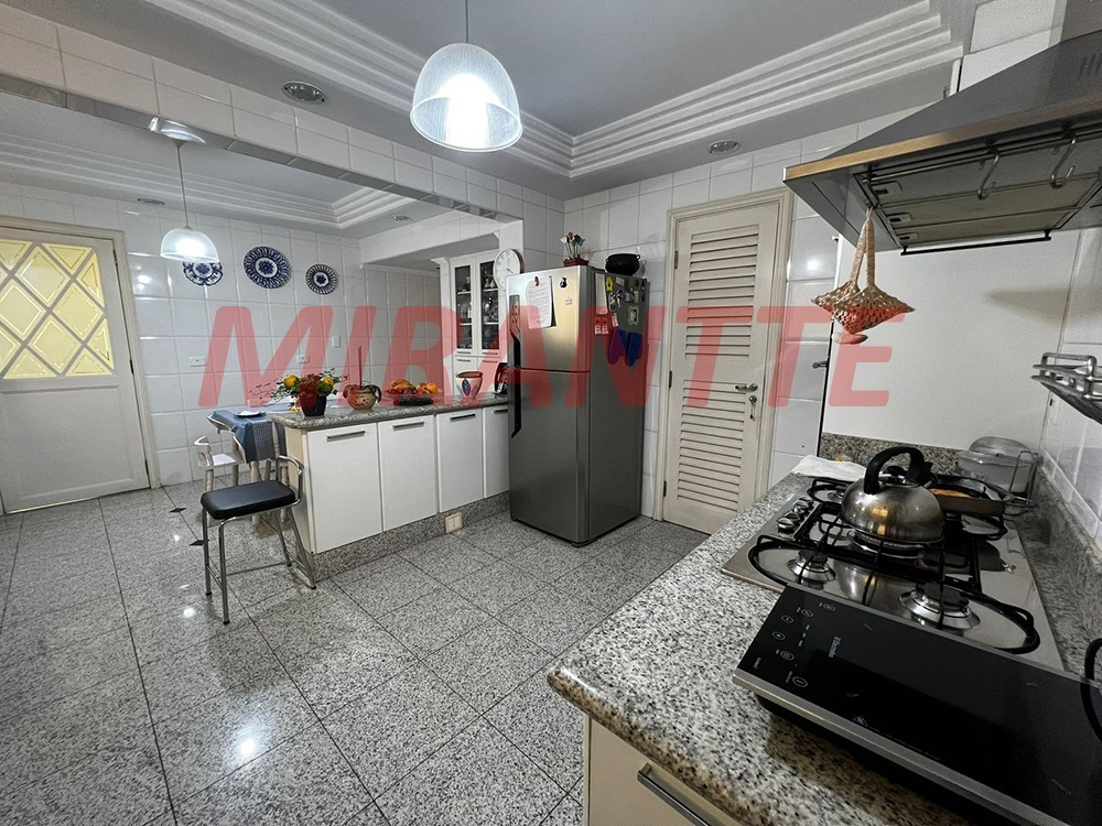 Apartamento de 329m² com 4 quartos em Santana