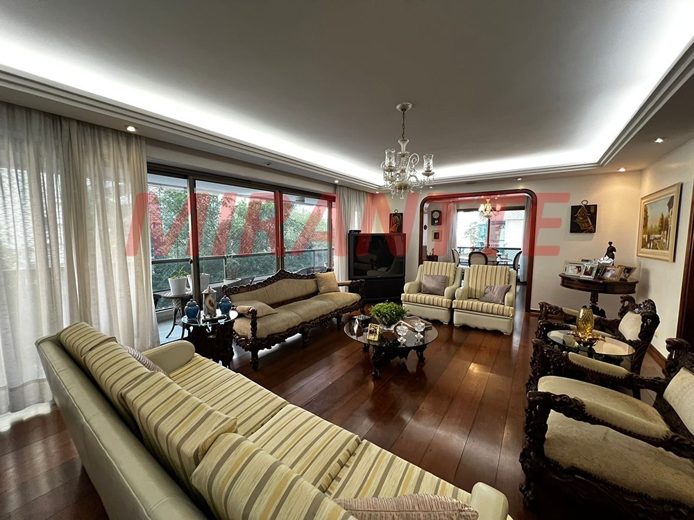 Apartamento de 329m² com 4 quartos em Santana