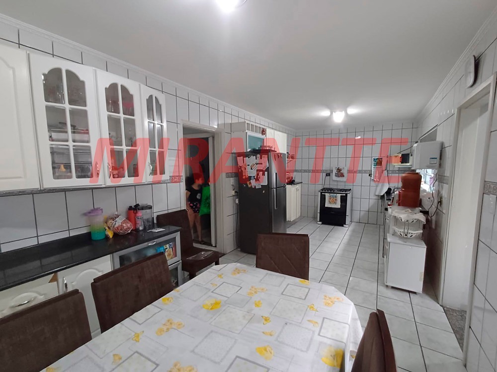 Sobrado de 240m² com 3 quartos em Vila Medeiros