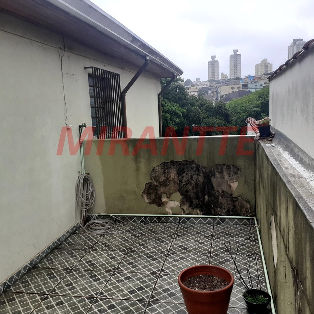 Sobrado de 150m² com 2 quartos em Santa Teresinha