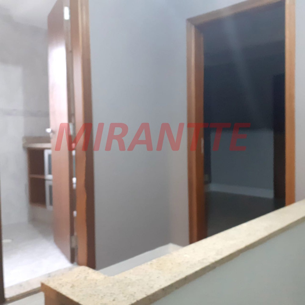 Sobrado de 150m² com 2 quartos em Santa Teresinha