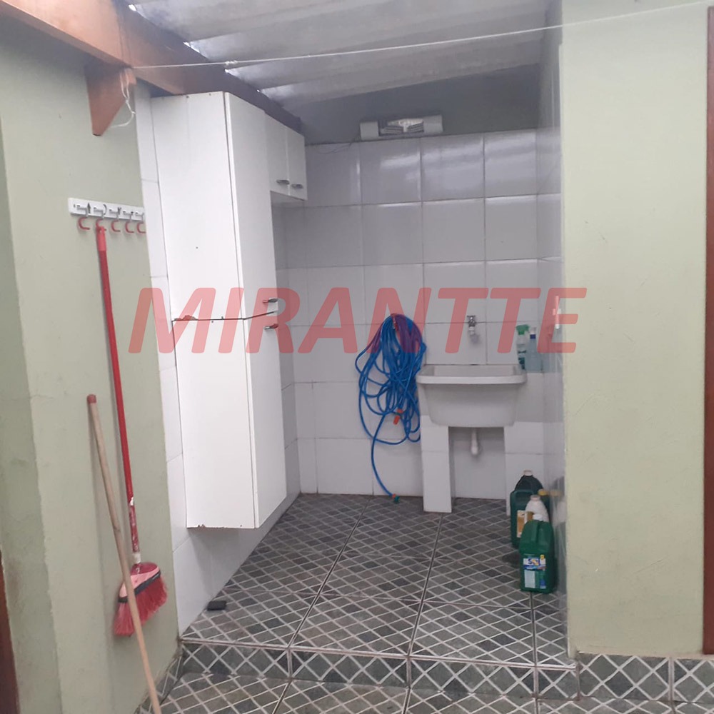 Sobrado de 150m² com 2 quartos em Santa Teresinha
