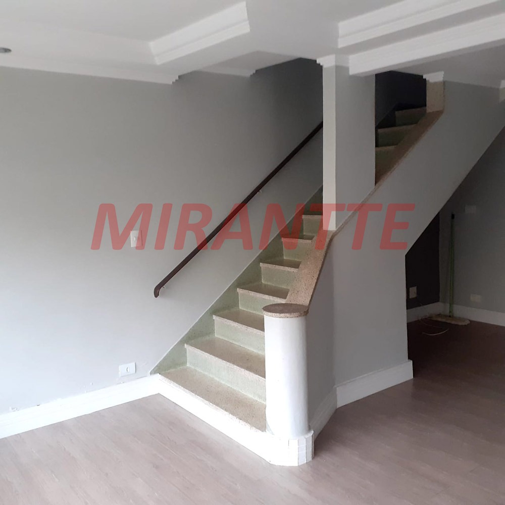 Sobrado de 150m² com 2 quartos em Santa Teresinha