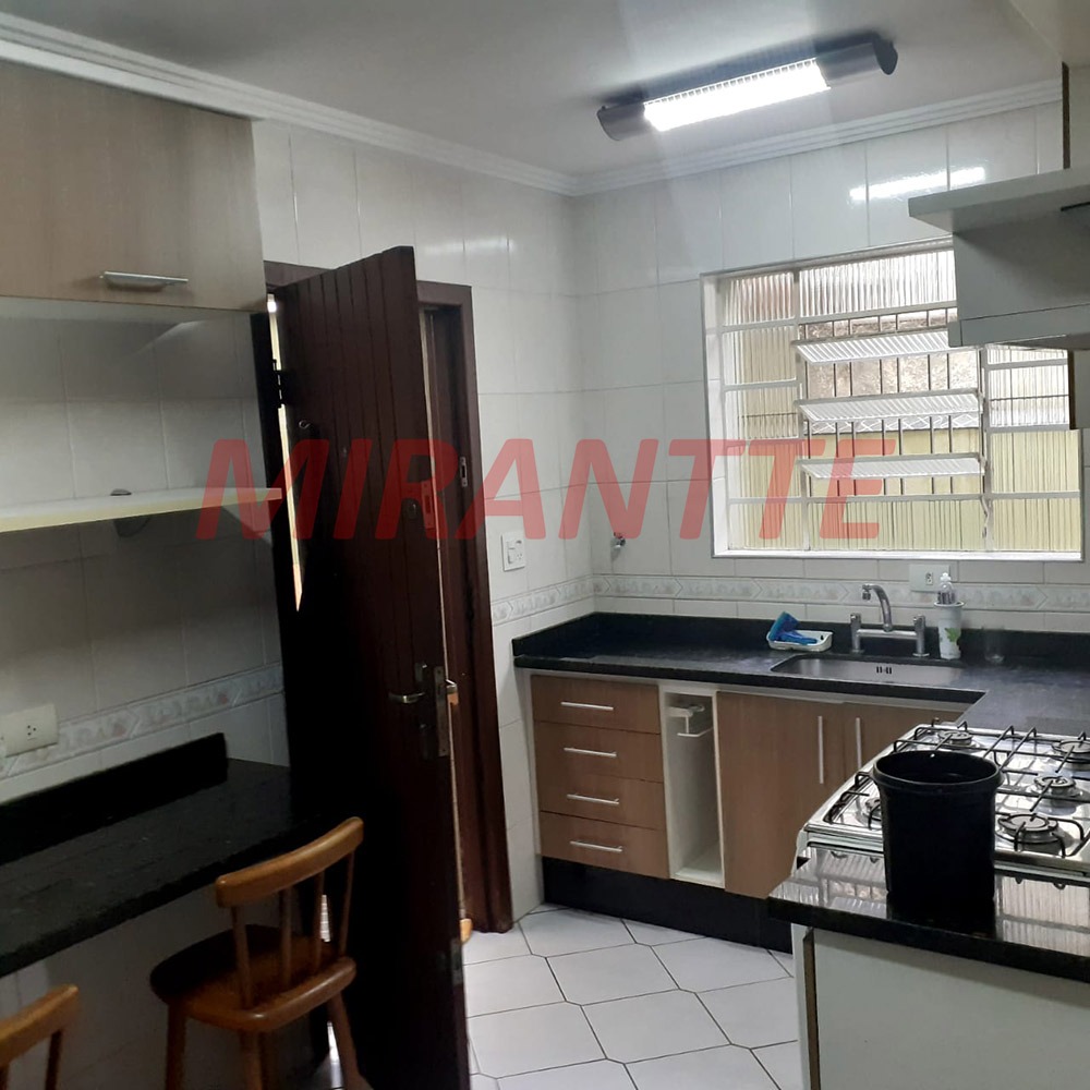 Sobrado de 150m² com 2 quartos em Santa Teresinha