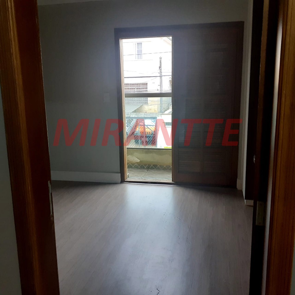 Sobrado de 150m² com 2 quartos em Santa Teresinha