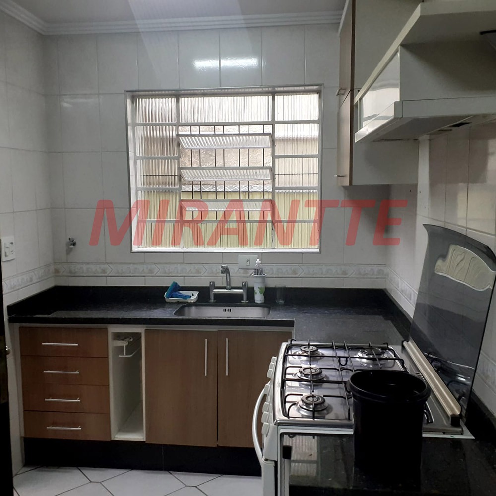 Sobrado de 150m² com 2 quartos em Santa Teresinha