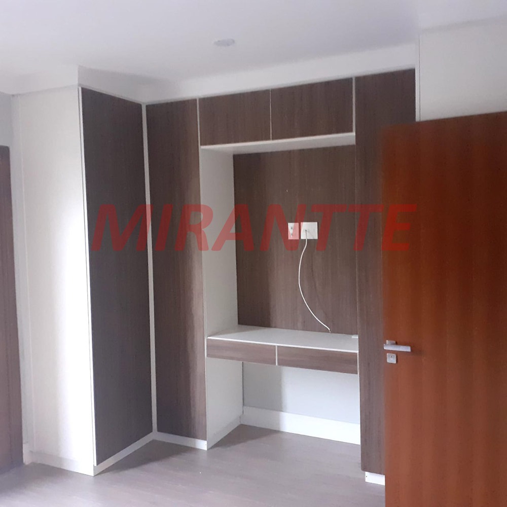 Sobrado de 150m² com 2 quartos em Santa Teresinha