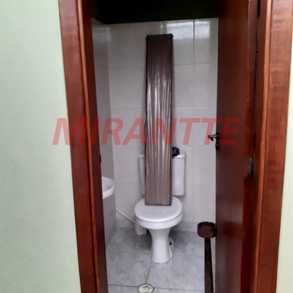 Sobrado de 150m² com 2 quartos em Santa Teresinha