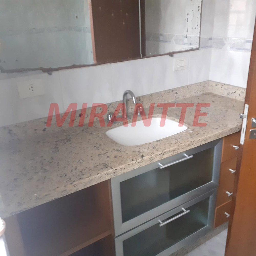 Sobrado de 150m² com 2 quartos em Santa Teresinha