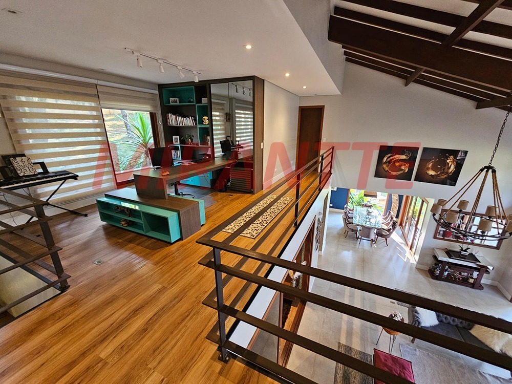Cond. fechado de 500m² com 5 quartos em Roseira
