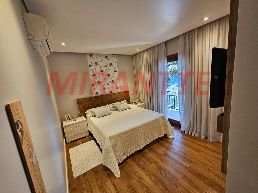 Cond. fechado de 500m² com 5 quartos em Roseira