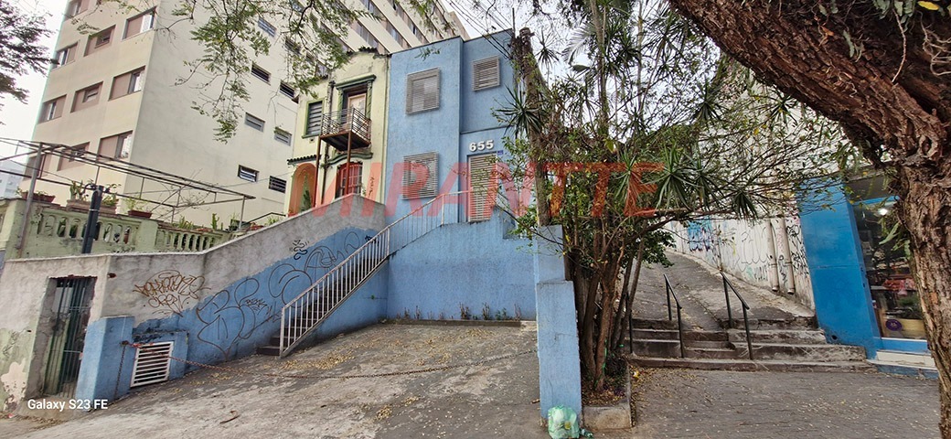 Terreno de 0m² em Santana