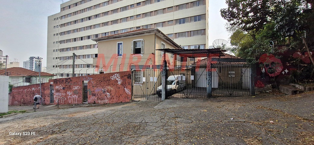 Terreno de 0m² em Santana
