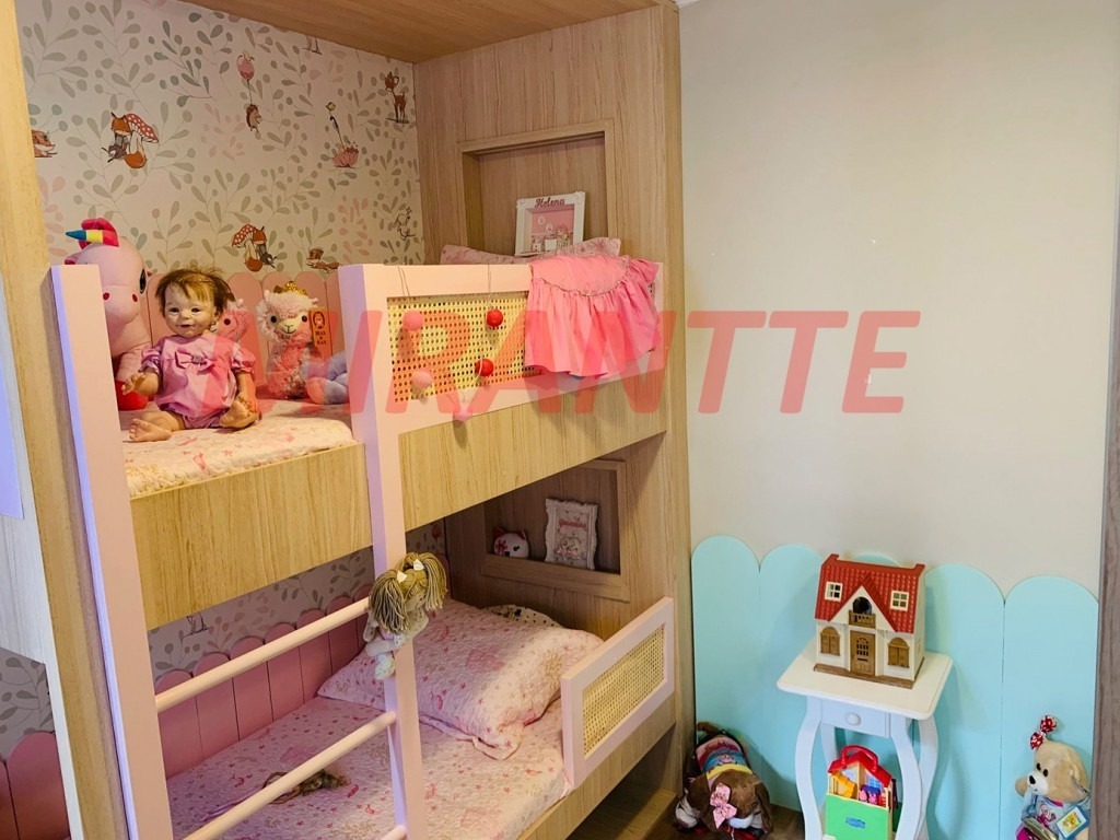 Cond. fechado de 130m² com 3 quartos em Chora Menino